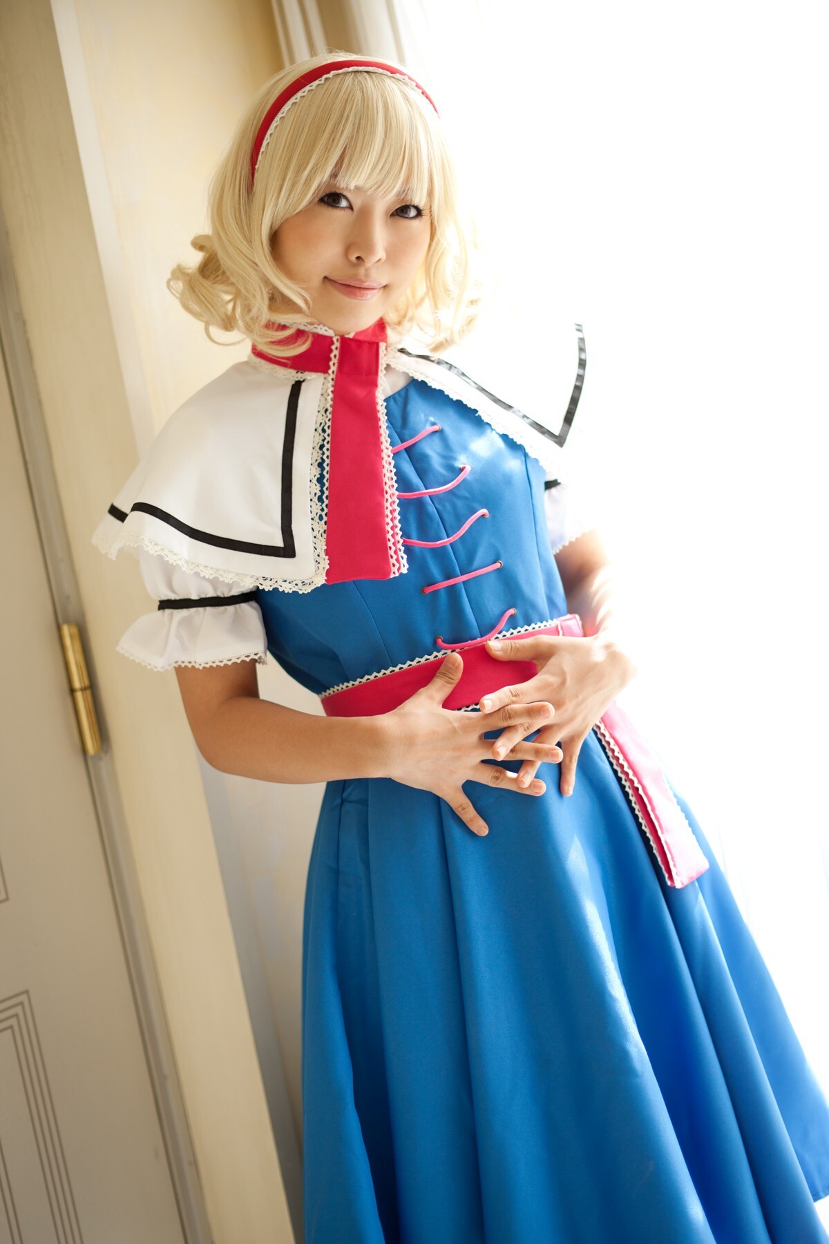 [Cosplay] New Touhou Project Cosplay  Hottest Alice Margatroid ever